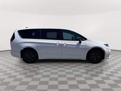 2024 Chrysler Pacifica Hybrid S Appearance Pkg