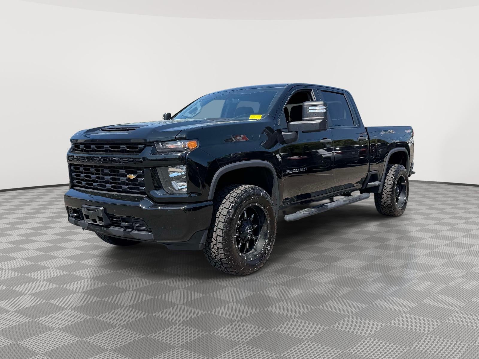 2023 Chevrolet Silverado 2500HD 4WD Crew Cab Standard Bed Custom