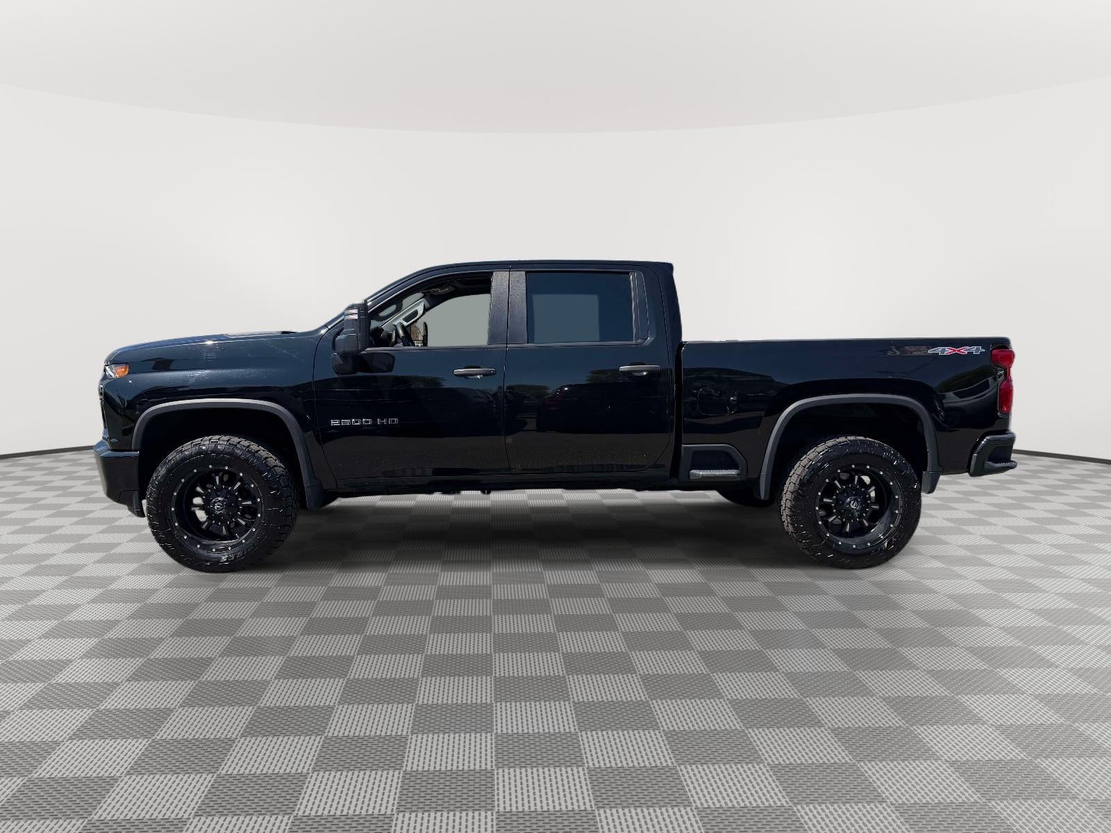 2023 Chevrolet Silverado 2500HD 4WD Crew Cab Standard Bed Custom