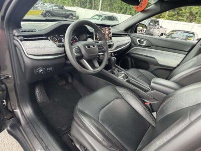 2023 Jeep Compass Latitude Lux FWD