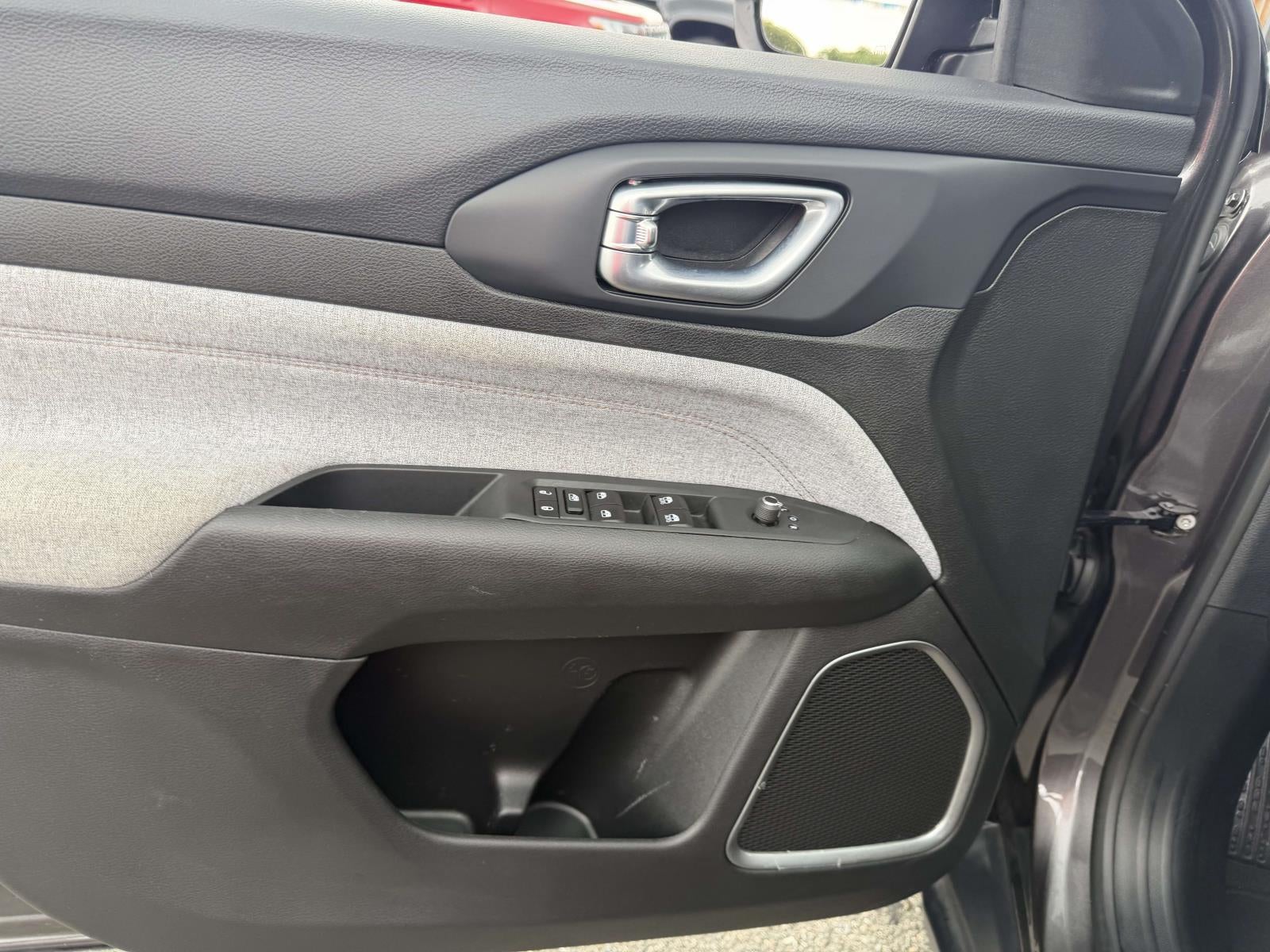 2023 Jeep Compass Latitude Lux FWD