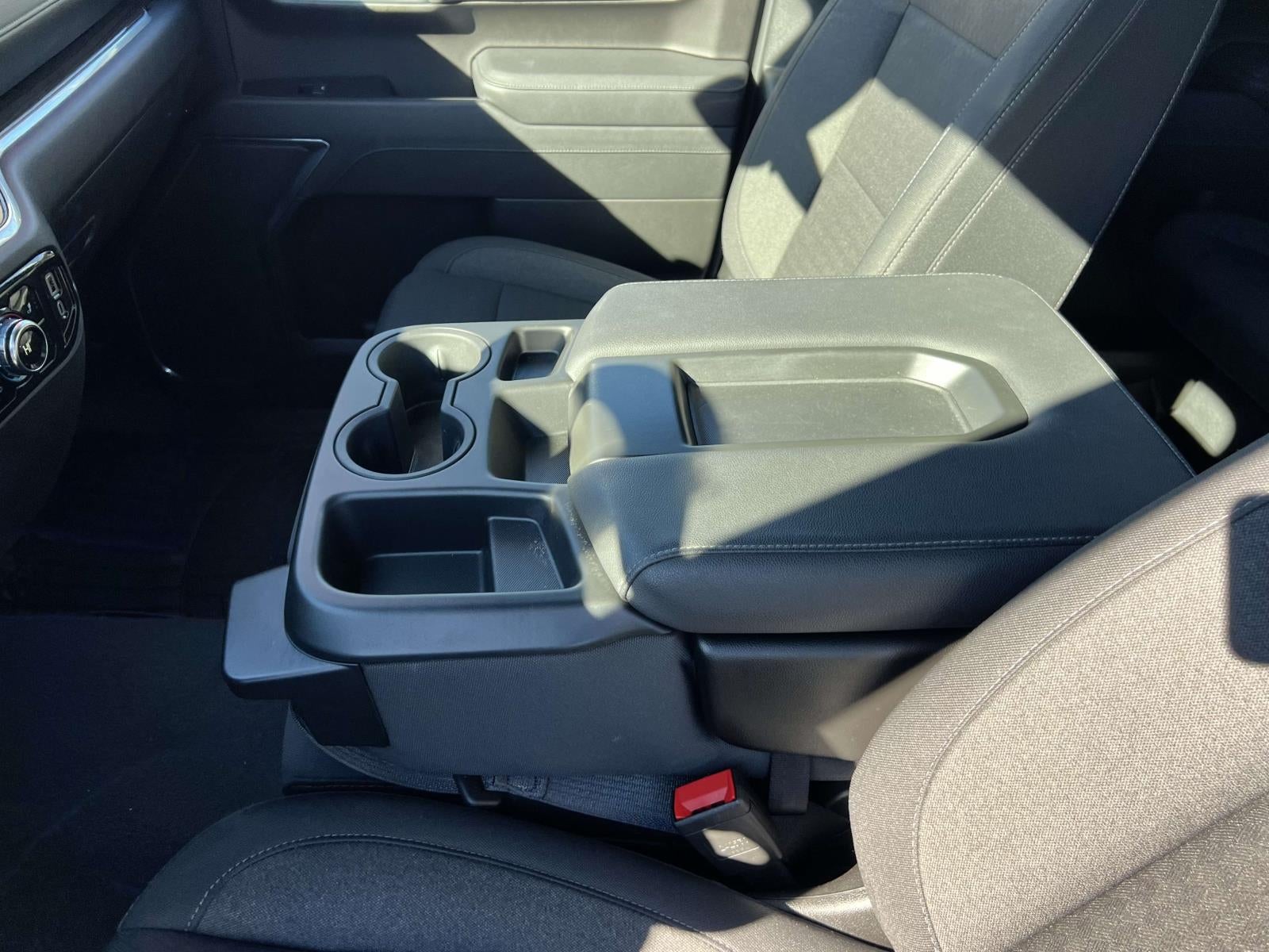 2025 GMC Sierra 1500 4WD Crew Cab Short Box Elevation with 3VL