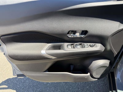 2022 Nissan Kicks SV Xtronic CVT