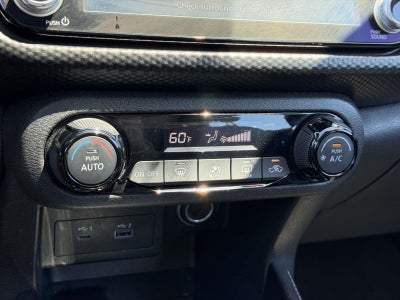 2022 Nissan Kicks SV Xtronic CVT