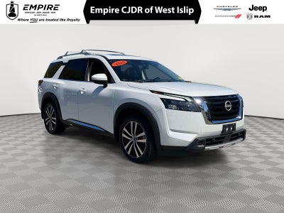 2025 Nissan Pathfinder Platinum 4WD