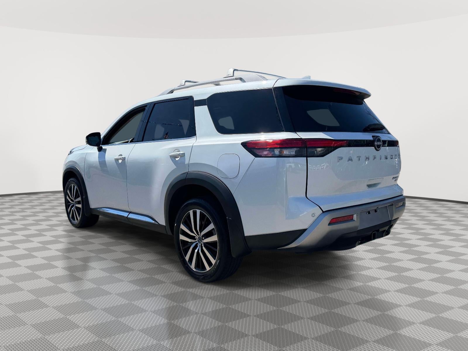 2025 Nissan Pathfinder Platinum 4WD