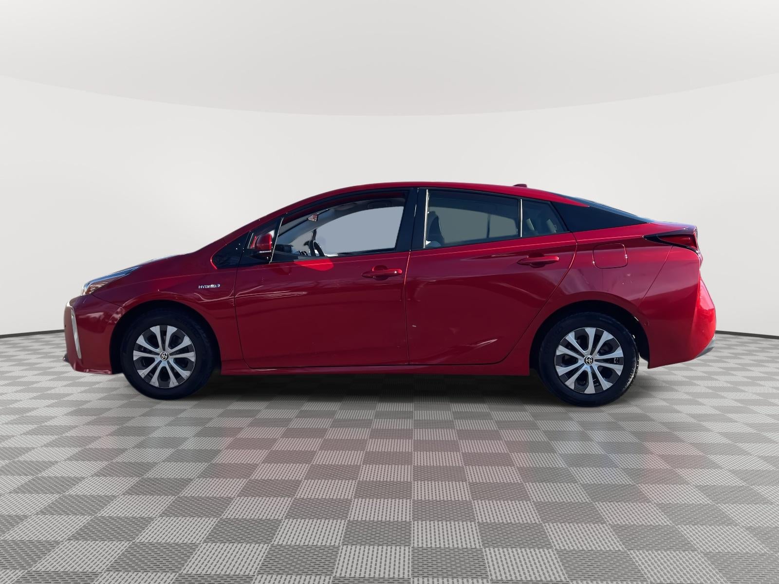 2019 Toyota Prius LE