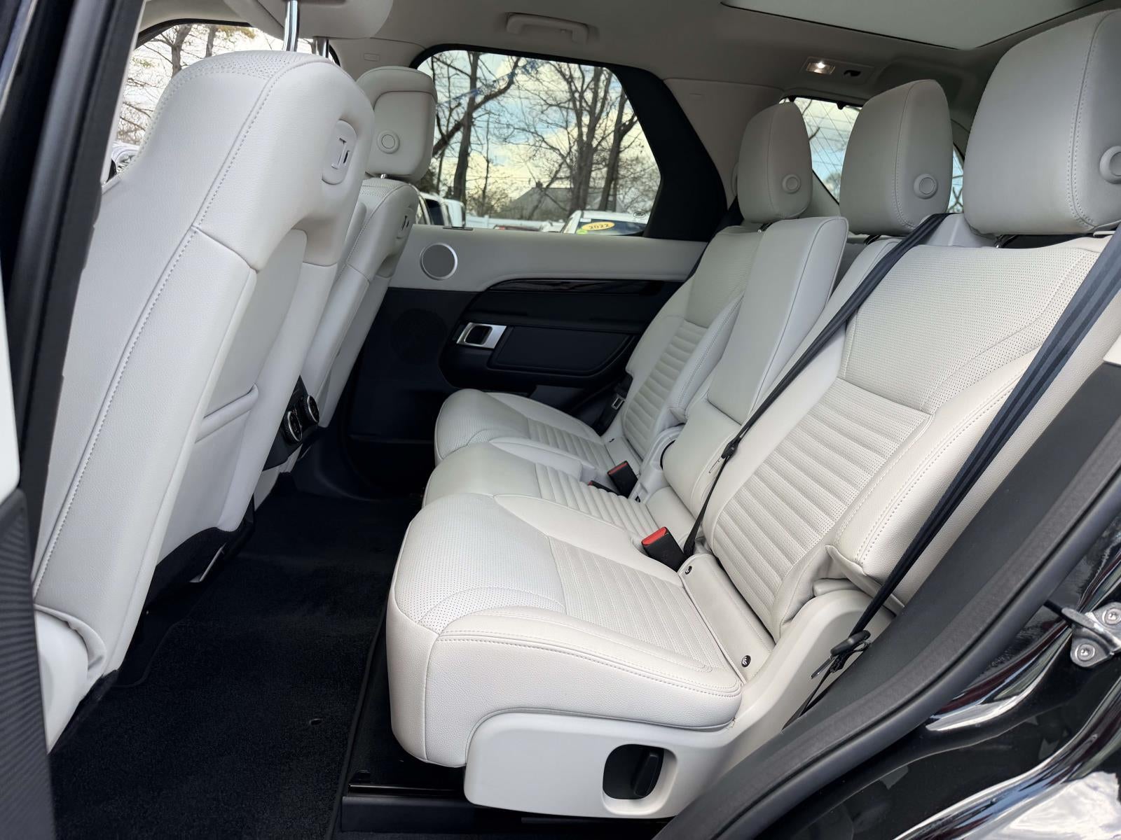 2025 Land Rover Discovery P300 S