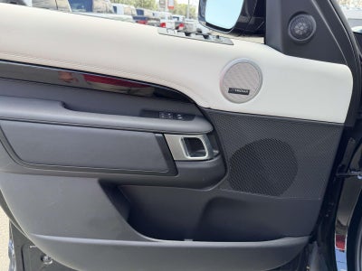 2025 Land Rover Discovery P300 S