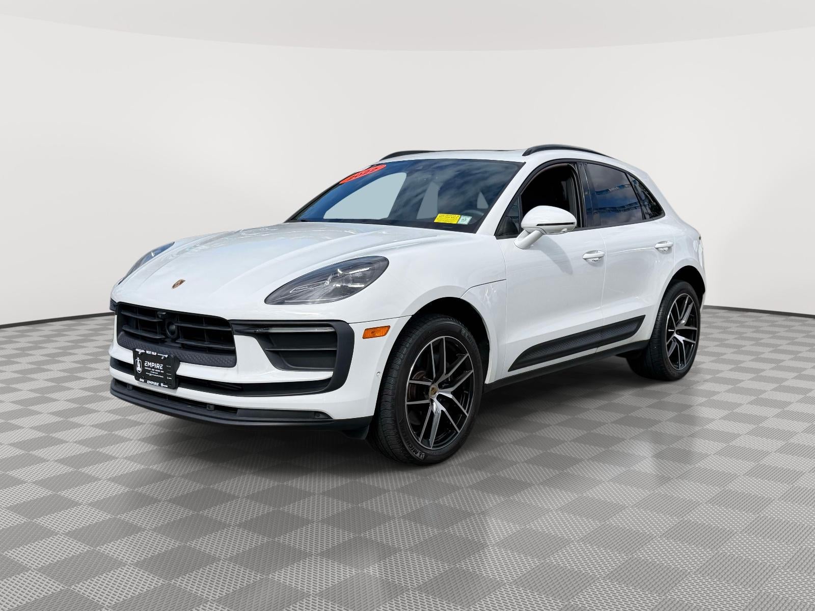 2022 Porsche Macan Base