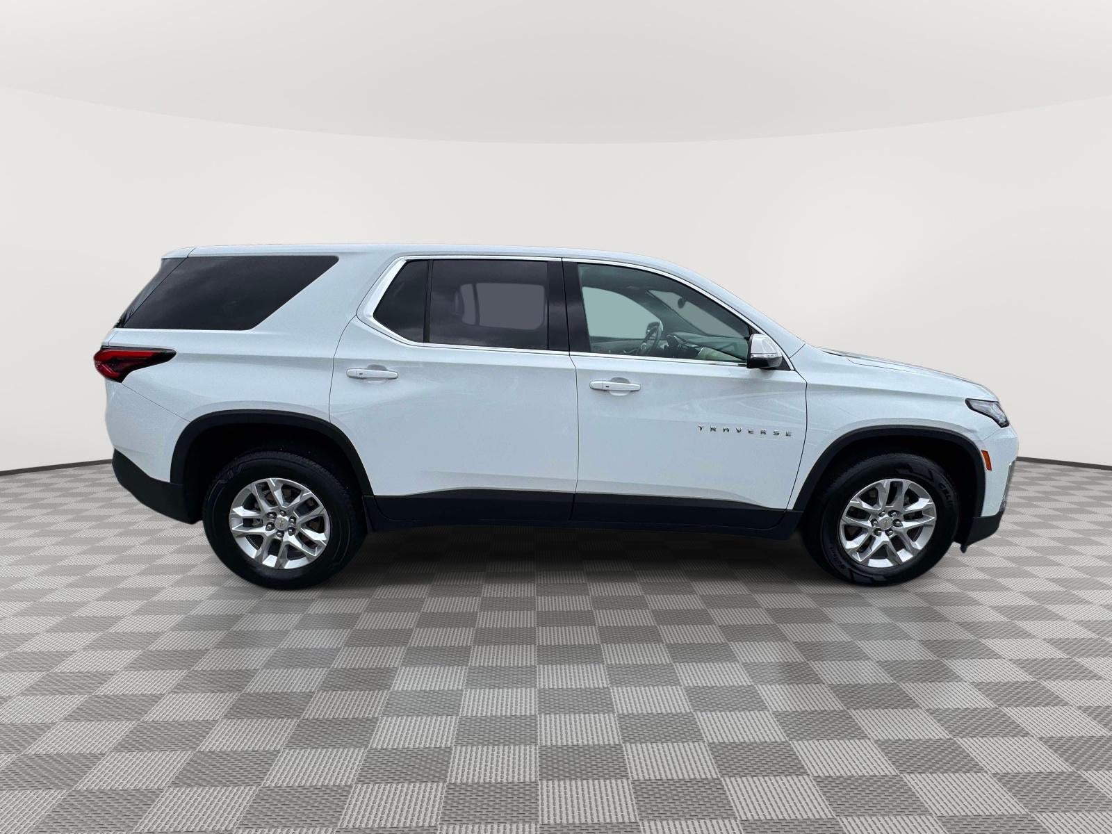 2023 Chevrolet Traverse LS