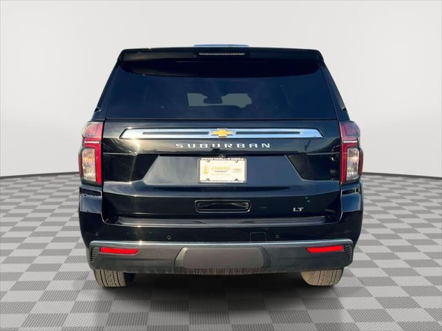 2023 Chevrolet Suburban LT