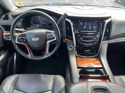 2016 Cadillac Escalade Luxury Collection