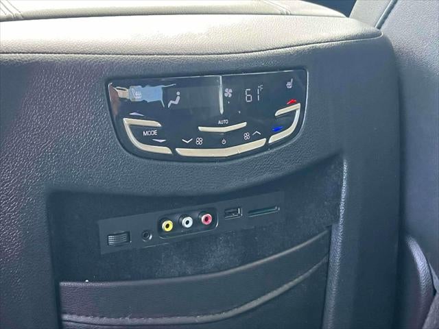2016 Cadillac Escalade Luxury Collection