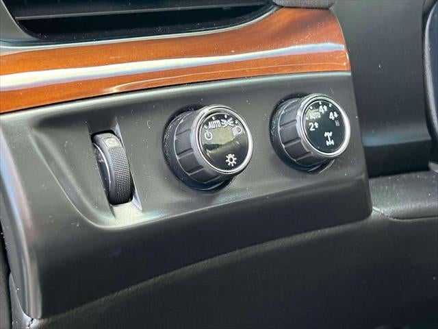 2016 Cadillac Escalade Luxury Collection