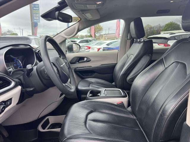 2022 Chrysler Pacifica Hybrid Touring L