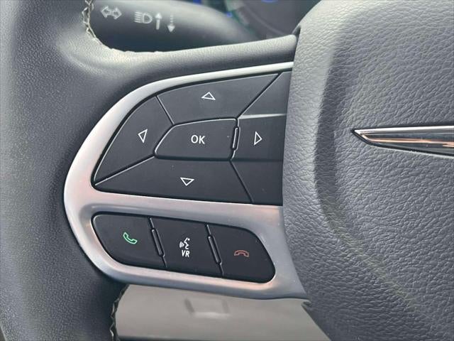 2022 Chrysler Pacifica Hybrid Touring L