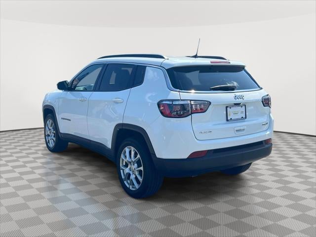 2023 Jeep Compass Latitude Lux