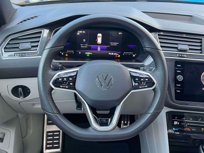 2024 Volkswagen Tiguan SE R-Line Black