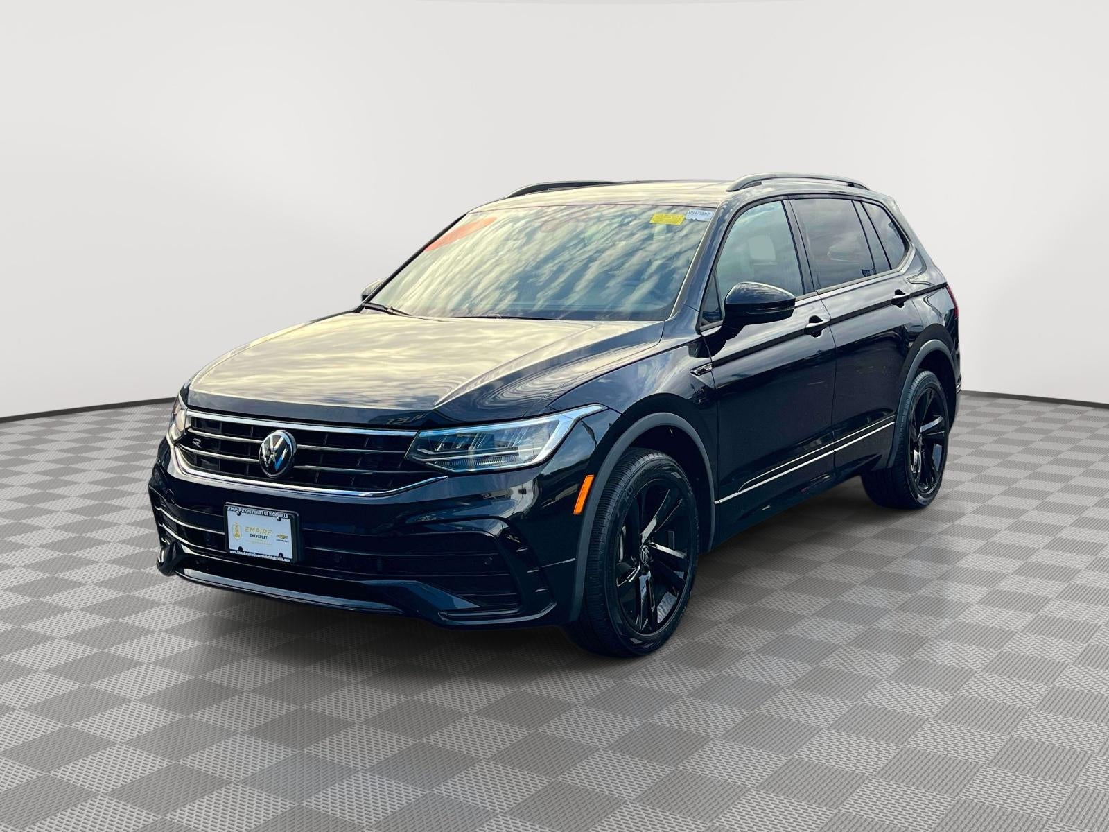 2024 Volkswagen Tiguan SE R-Line Black