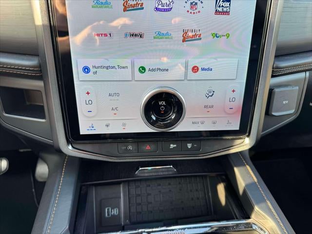 2022 Ford Expedition Max Platinum