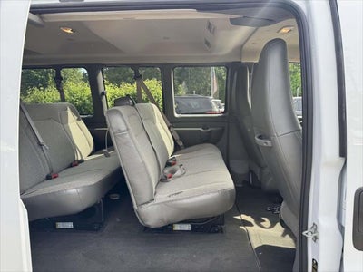 2025 Chevrolet Express Passenger 1LT