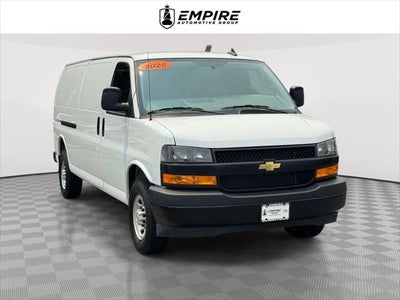 2025 Chevrolet Express Cargo WT