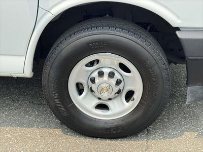 2025 Chevrolet Express Cargo WT