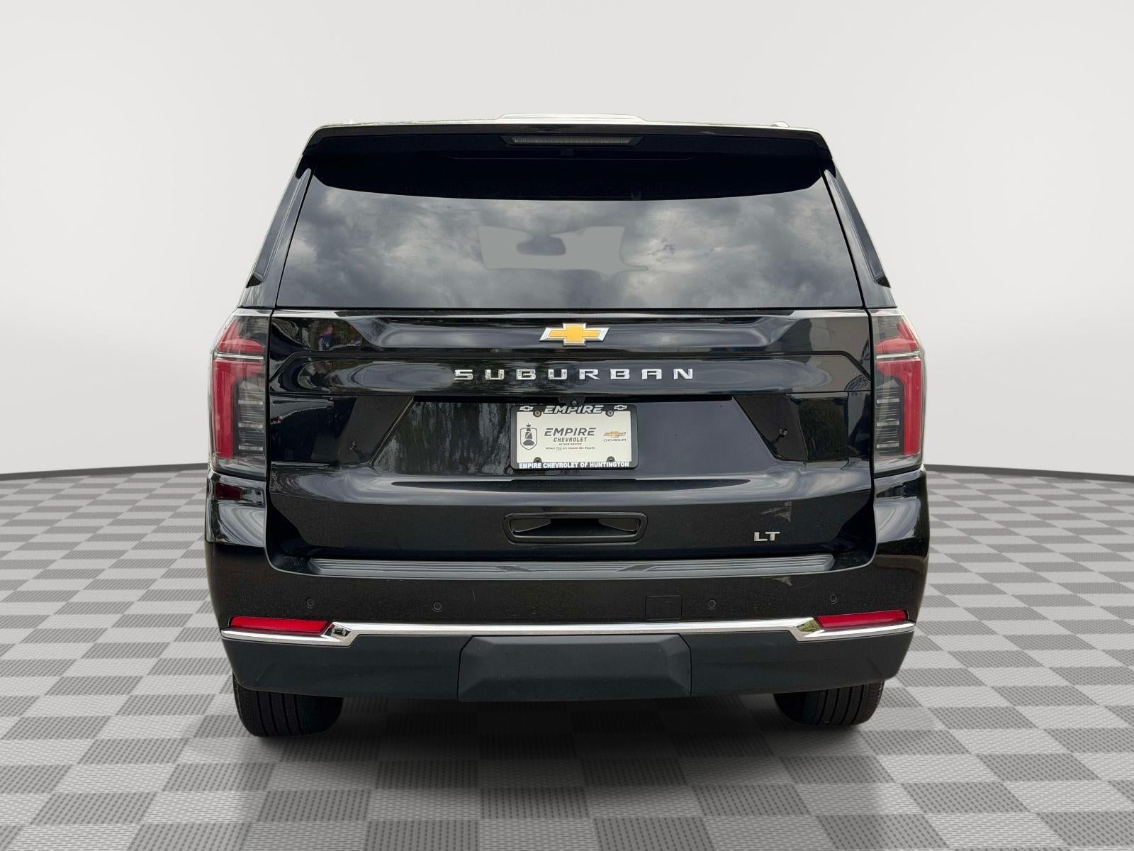 2025 Chevrolet Suburban LT