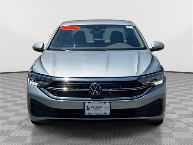 Used 2024 Volkswagen Jetta S with VIN 3VW5M7BU4RM025087 for sale in Huntington, NY