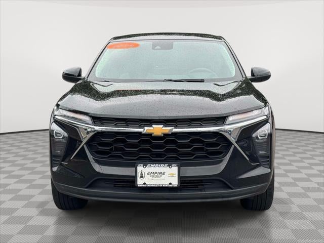 Used 2024 Chevrolet Trax LS with VIN KL77LFE2XRC071914 for sale in Huntington, NY