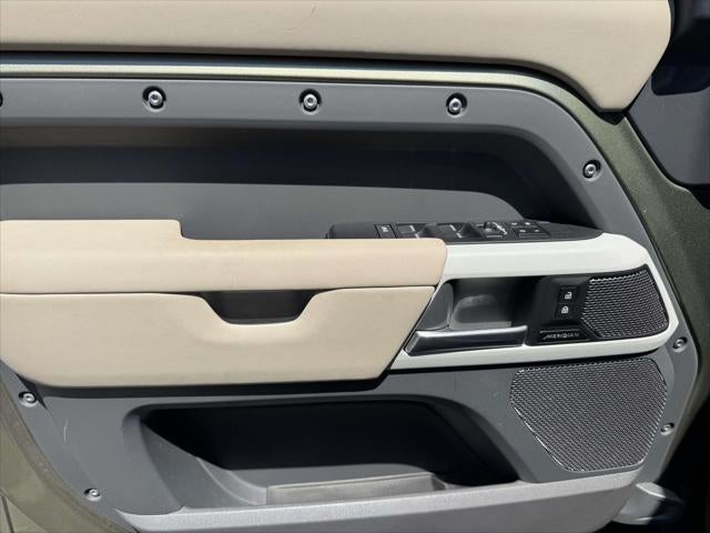 2024 Land Rover Defender S