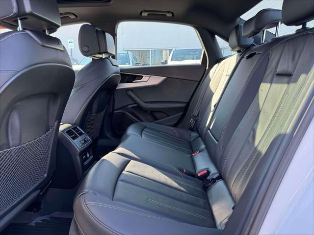 2023 Audi A4 Sedan S line Prestige