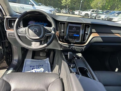 2022 Volvo XC60 Momentum