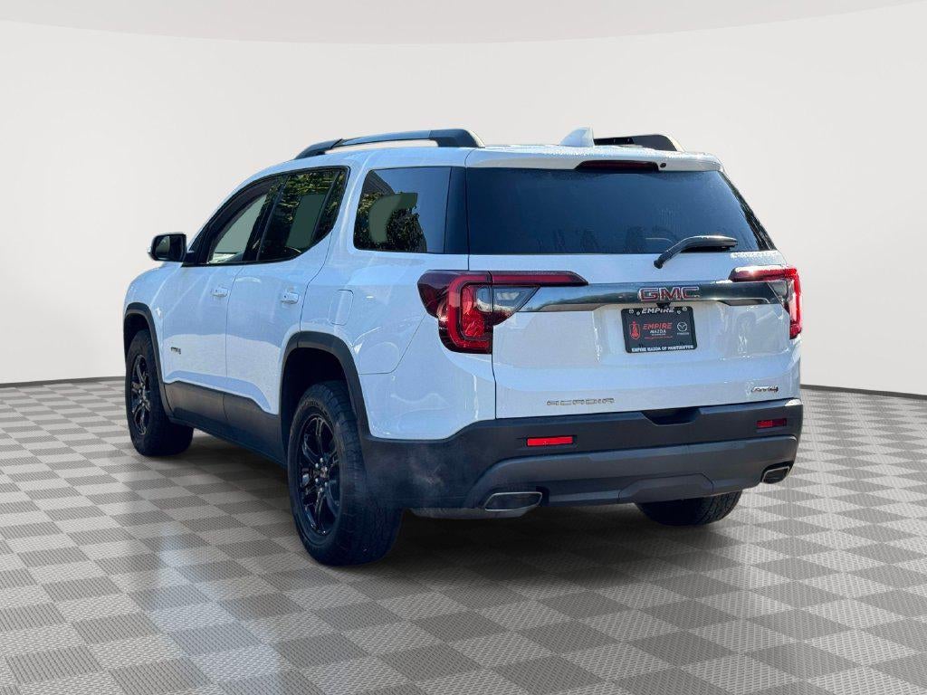 2023 GMC Acadia AWD AT4