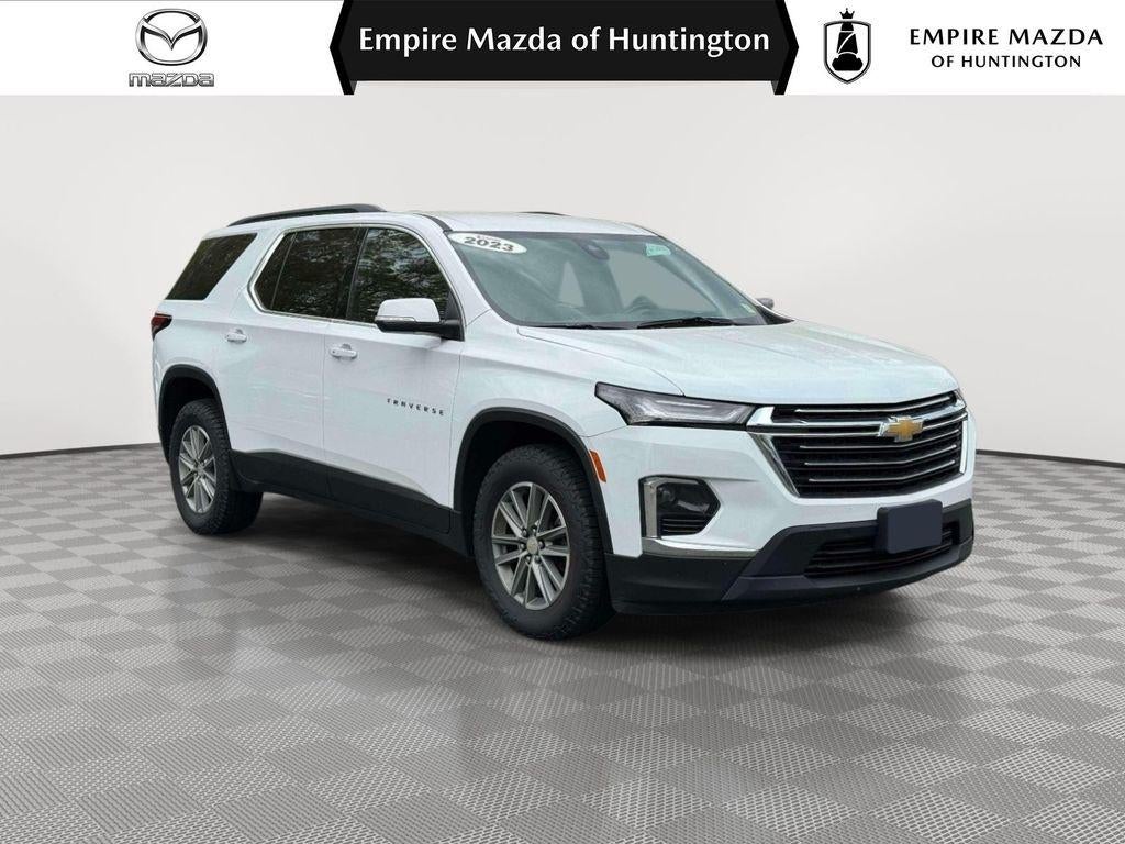 2023 Chevrolet Traverse AWD LT Cloth
