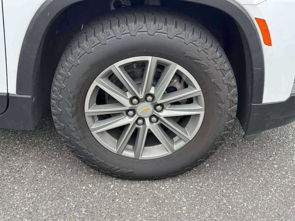 2023 Chevrolet Traverse AWD LT Cloth