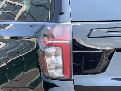 2024 Chevrolet Suburban 4WD RST