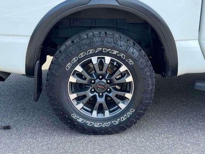 2021 Nissan TITAN Crew Cab PRO-4X 4x4