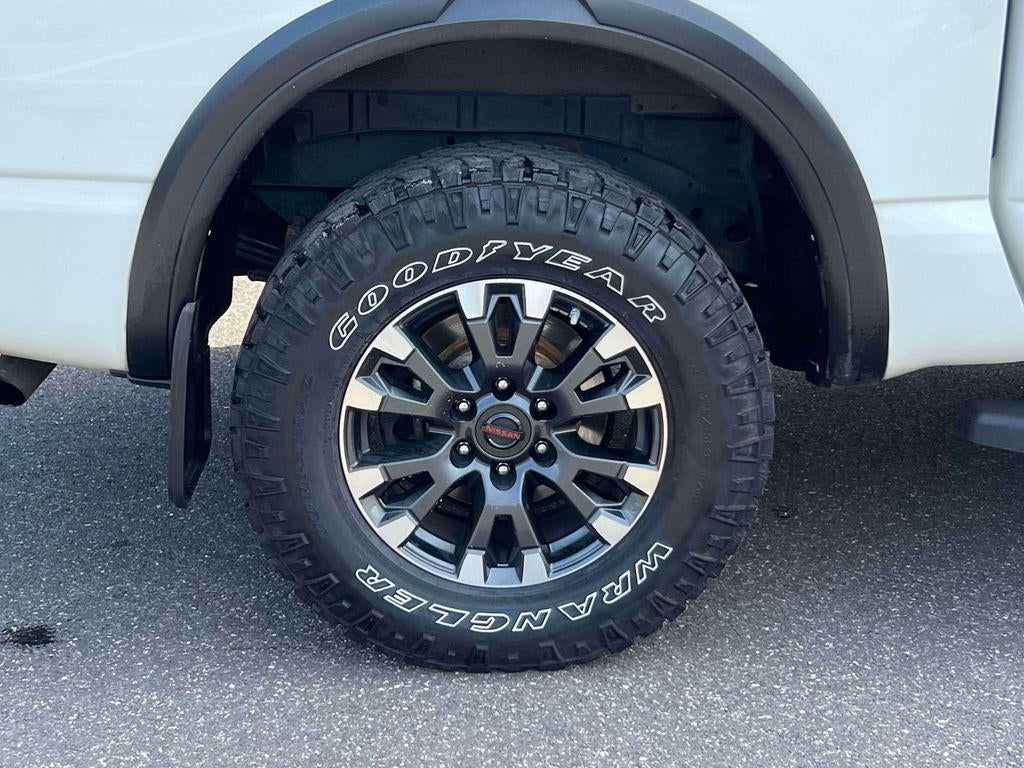 2021 Nissan TITAN Crew Cab PRO-4X 4x4