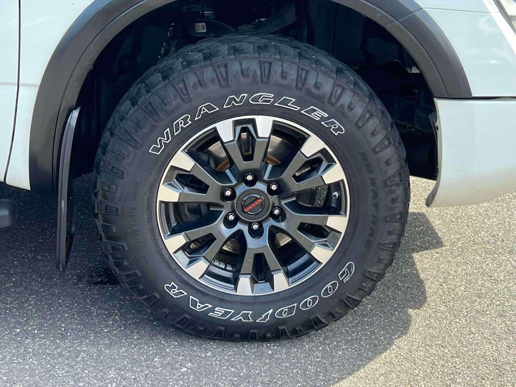 2021 Nissan TITAN Crew Cab PRO-4X 4x4