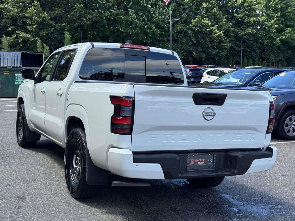 2025 Nissan Frontier Crew Cab SV 4x2