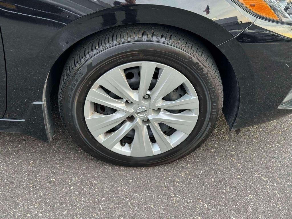 2023 Nissan Sentra S Xtronic CVT