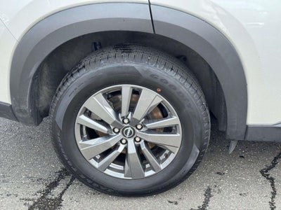 2024 Nissan Pathfinder SV 4WD