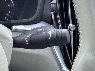 2020 Volvo S60 T5 Momentum