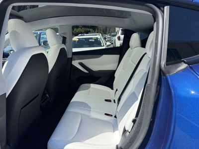2026 Tesla Model Y Premium Rear-Wheel Drive