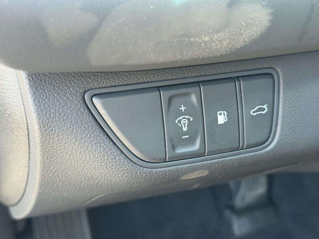2025 Genesis G70 2.5T AWD