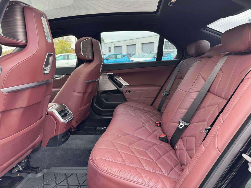 2023 BMW 7 Series 760i xDrive
