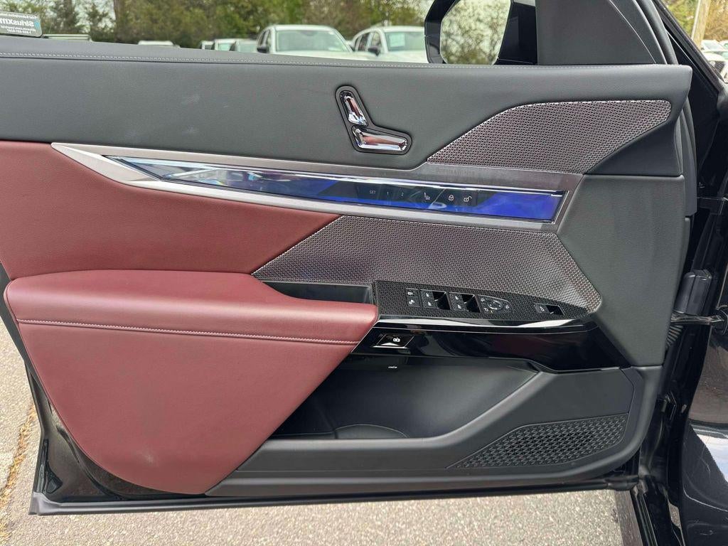 2023 BMW 7 Series 760i xDrive